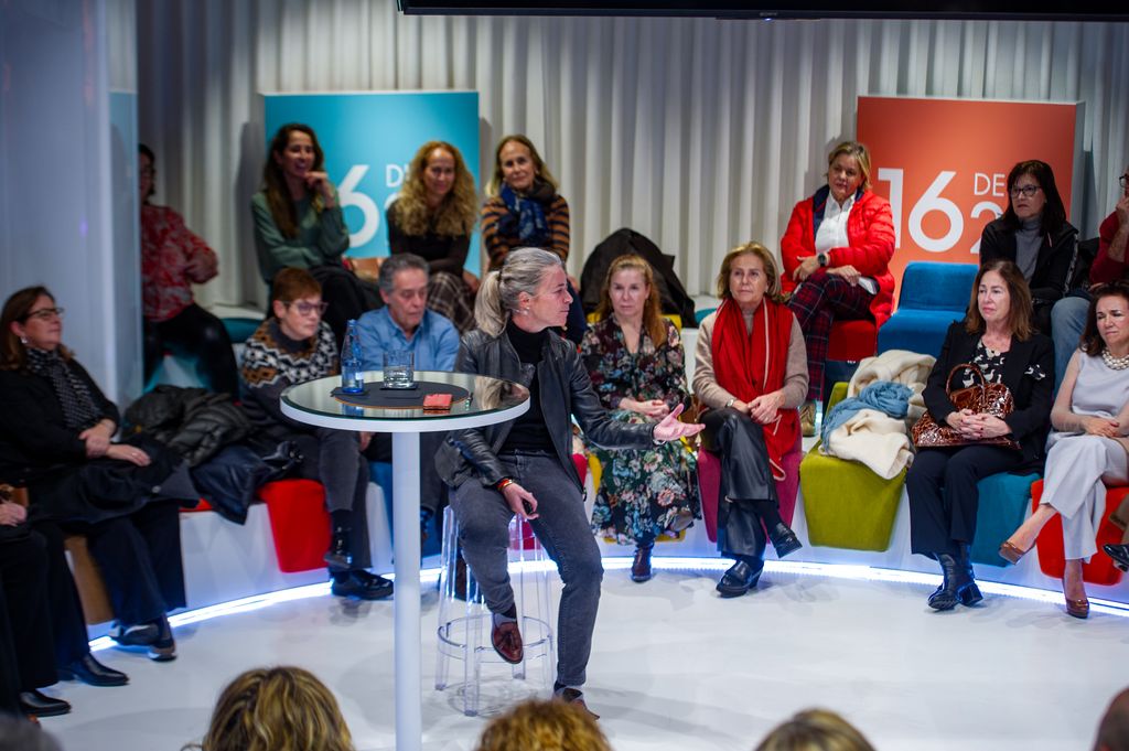 alicia 2, Oviedo, Circus